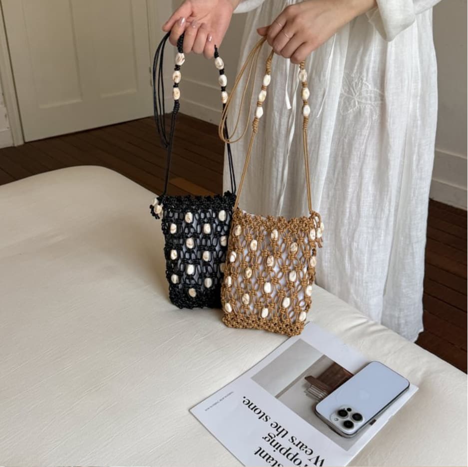 Literary woven beaded bag for women, hollow mobile phone bag, popular beach vacation crossbody bag, hand-crocheted shopping bag