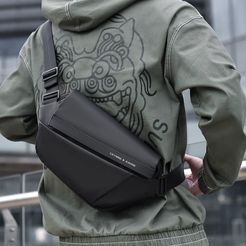 Minimalist Men's Crossbody Bag Fashionable Streetwear Bicycle Function Workwear Chest Bag Commuting Single Shoulder Bag