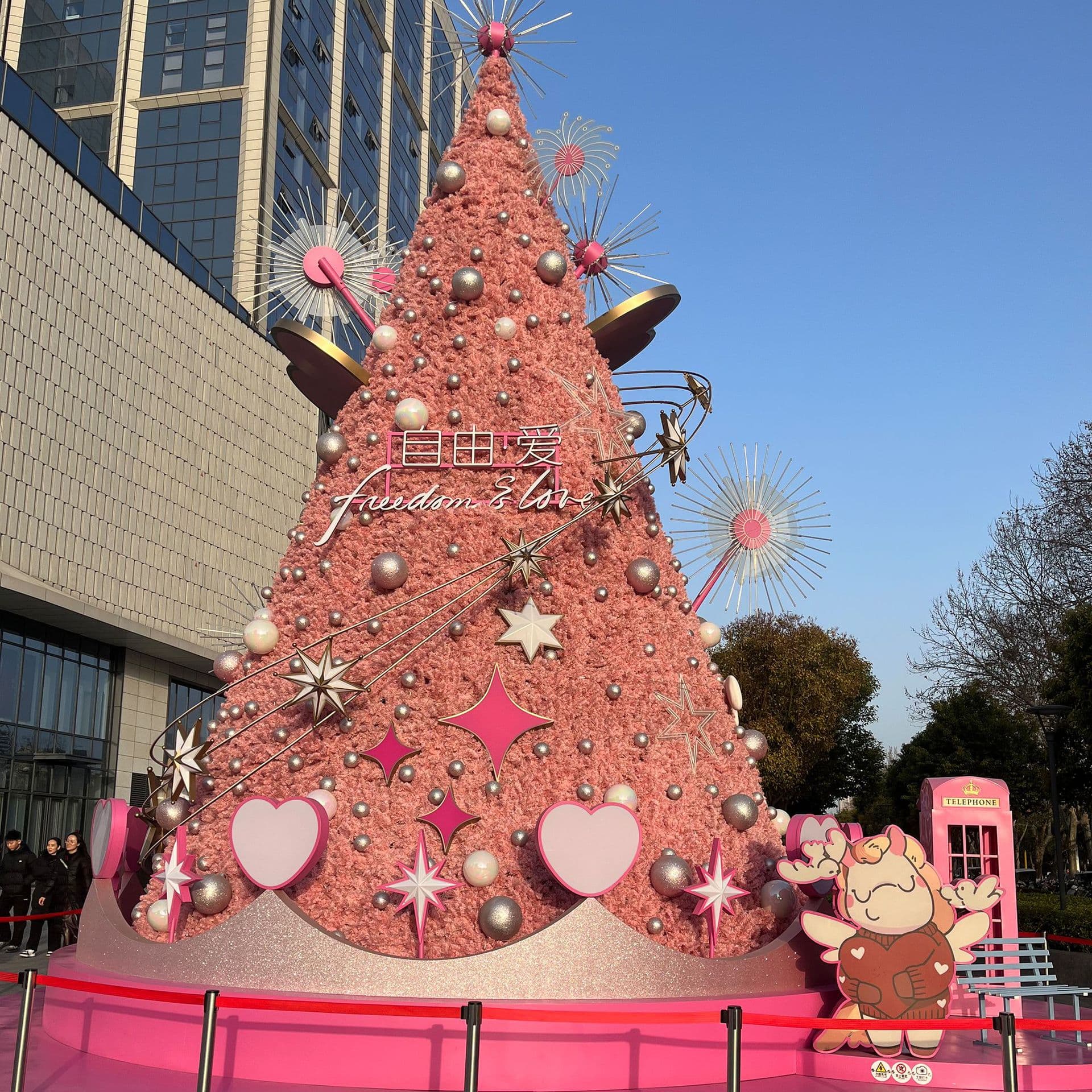 New Christmas decoration large iron luminous frame Christmas tree outdoor shopping mall hotel decorations