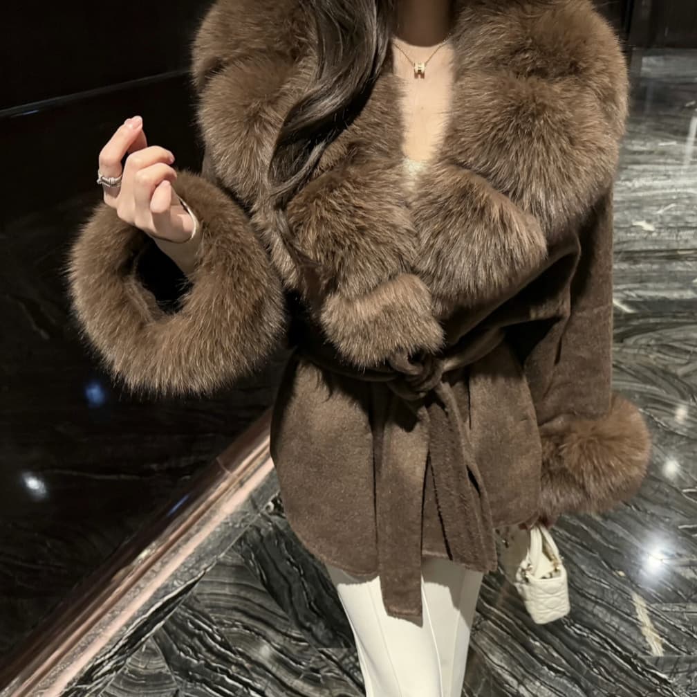 Premium Autumn/Winter New Double-Faced Wool Coat for Women, Lazy Style Maillard Fox Fur Collar Woolen Fur Coat
