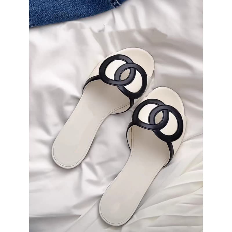 Sheepskin Version ~ Chanel Style Genuine Leather Flat Sandals 2026 New Summer Outer Wear Black and White Color Block One-Bar Slide Sandals