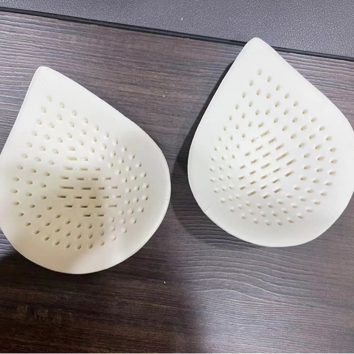 Shantou factory wholesale and custom natural latex soft, comfortable, skin-friendly and breathable latex coasters, export cotton cups customization
