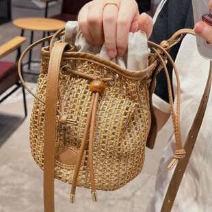 Trendy Adidas Three-Stripes Woven Straw Bucket Bag Travel Casual Versatile Fashion Women's Bag
