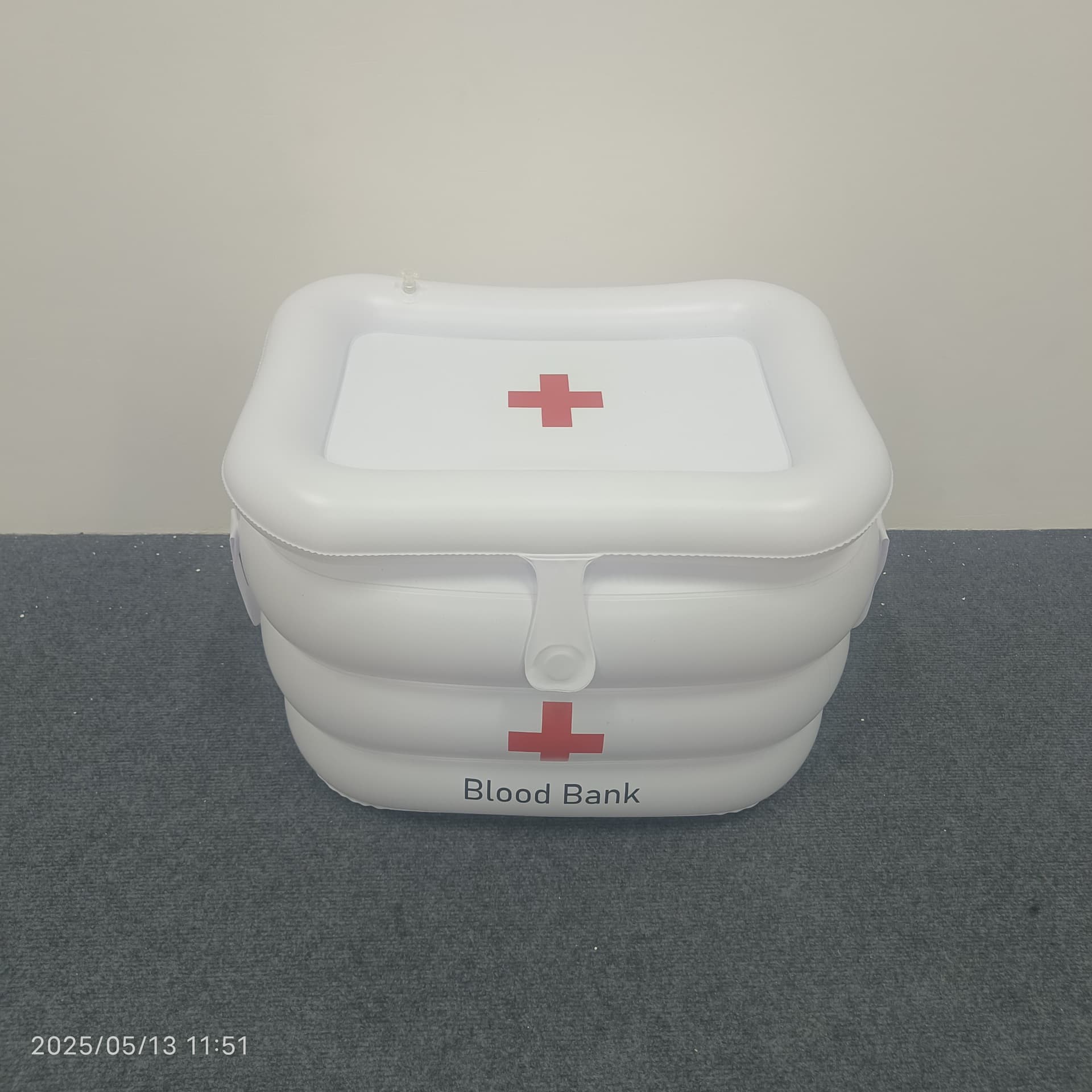 Inflatable Ice Bucket PVC White Square First Aid Kit Style Beverage Cooler Halloween Decoration Prop