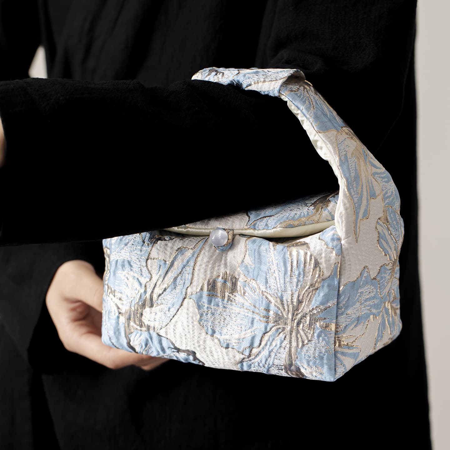 Brocade embroidery lily handle storage cloth bag handbag exquisite tea set storage bag fabric portable tea bag