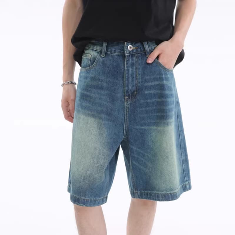 Summer new American retro distressed blue denim shorts men's loose straight leg five-quarter pants versatile hot pants trendy brand