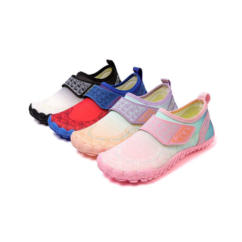 Cross-border children's beach shoes, outdoor beach shoes, anti-cutting shoes, quick-drying, non-slip river tracing shoes, children's rafting special protective shoes