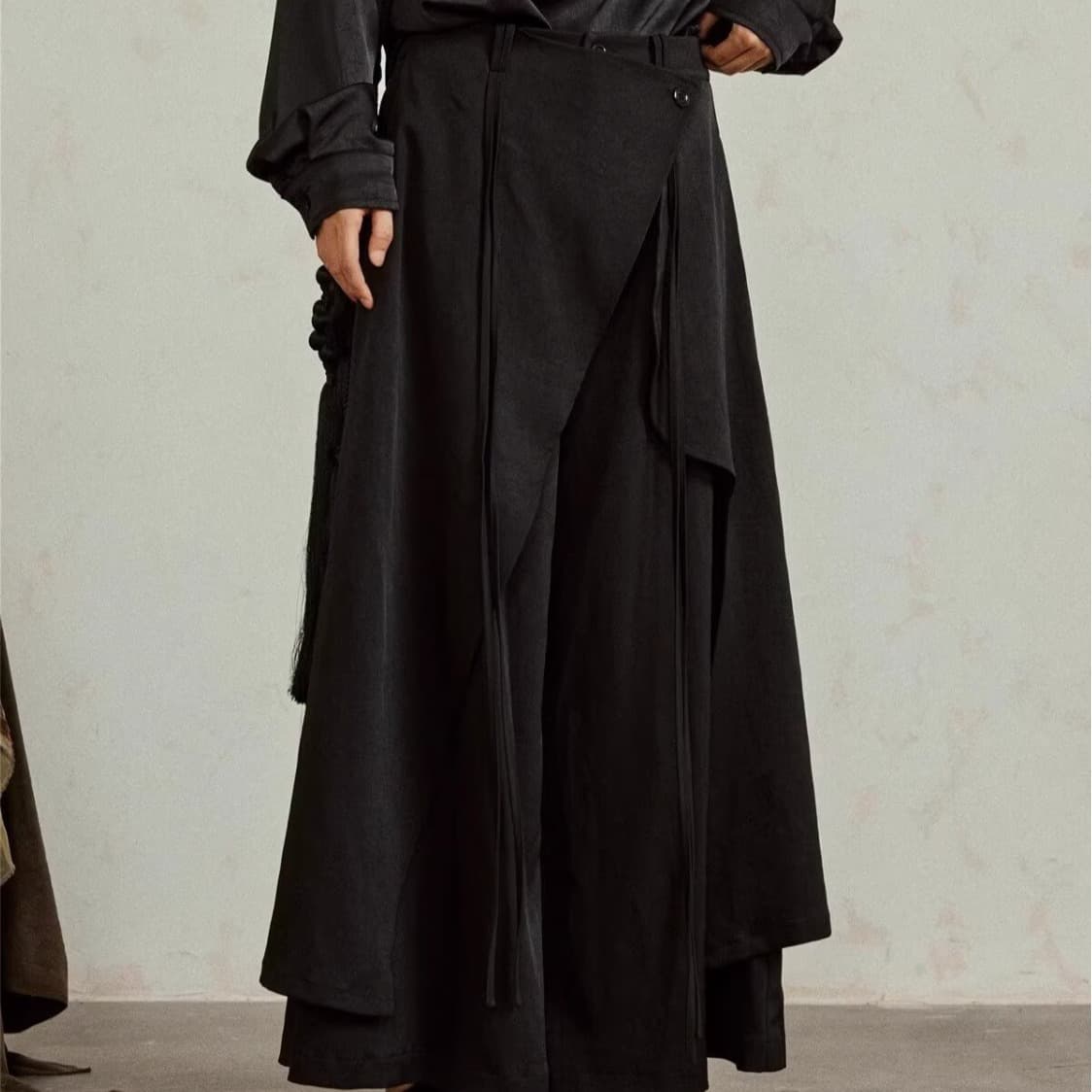Yamamoto-style dark Japanese layered irregular pants skirt black samurai pants men spring new Chinese-style men's fashion
