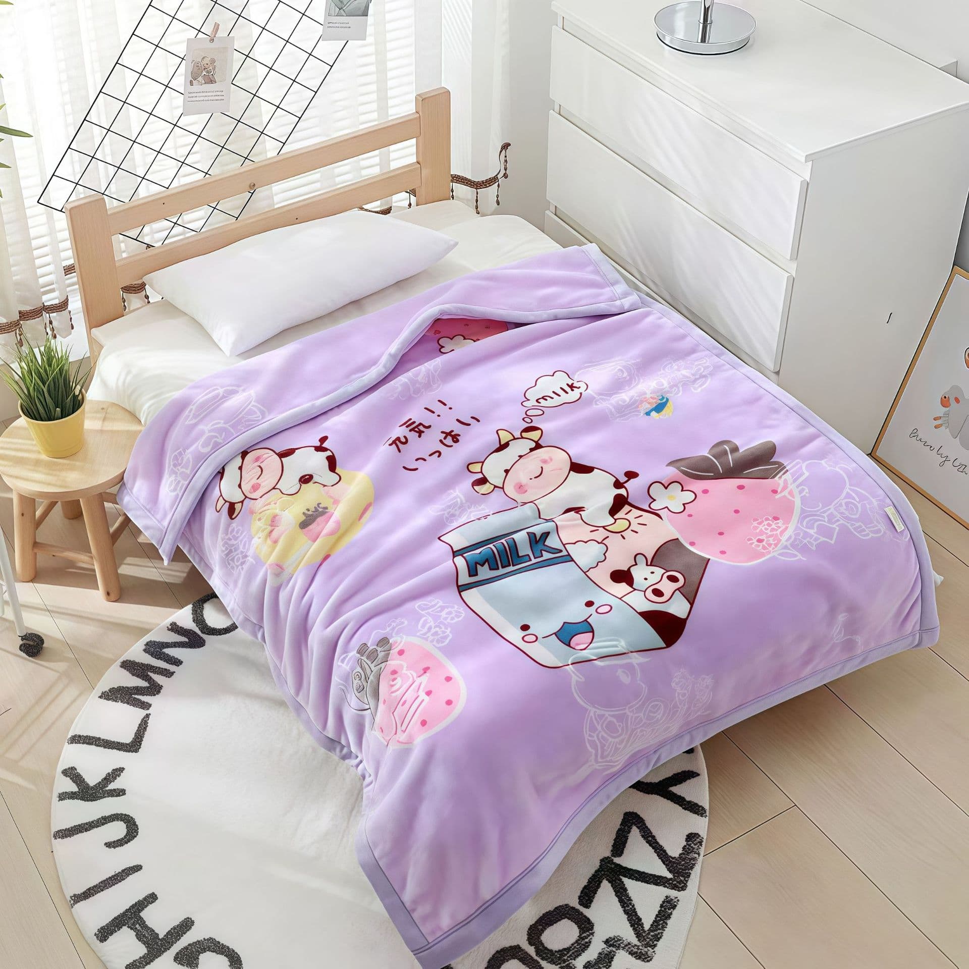 Children's double-layer thickened blanket, kindergarten nap, newborn baby cloud blanket, autumn/winter double-sided coral fleece small quilt