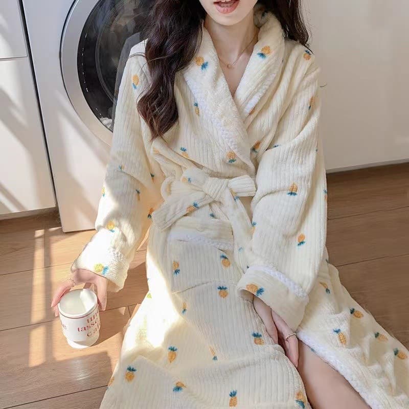 Women's Autumn and Winter Thickened Coral Fleece Sweet Princess Style Nightgown Homewear Long Bathrobe