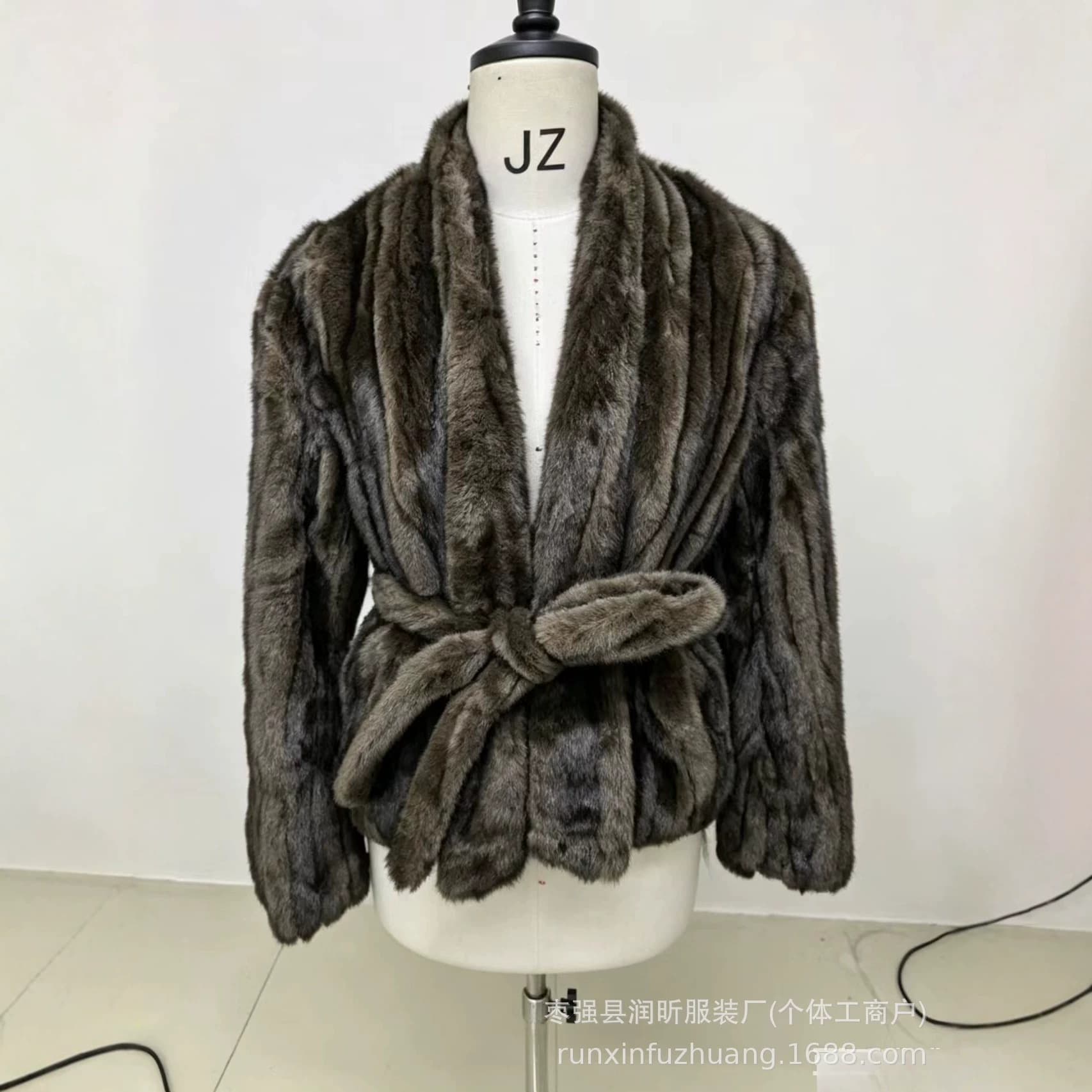 Cross-Border Casual Short Coffee Faux Mink Fur Coat for Women Loose Fit V-Neck Faux Fur Jacket Customizable