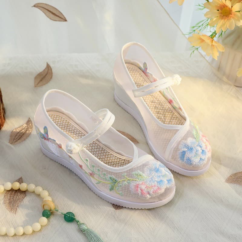 Spring New Ethnic Style Embroidered Shoes with Inner Height Increase, Ancient Style Hanfu Shoes, Square Dance Women's Shoes