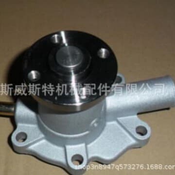 Kubota water pump 6687713 for D722 D902 engine 200 2300 MT52 MT55 water pump
