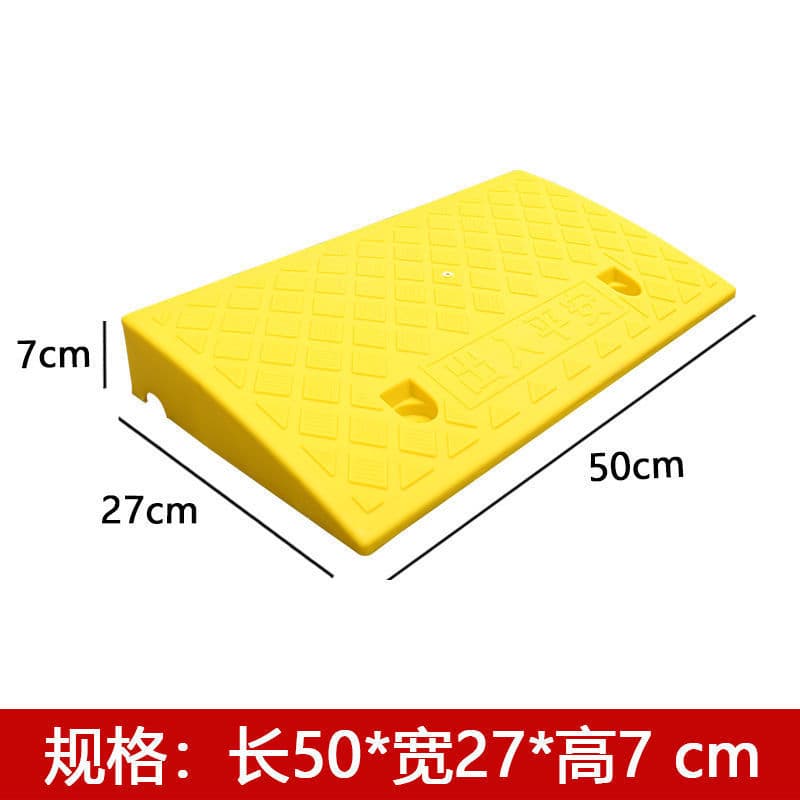 Step Ramp Curb Ramp for Cars, Plastic Threshold Ramp for Climbing Curbs, Triangular Speed Bump