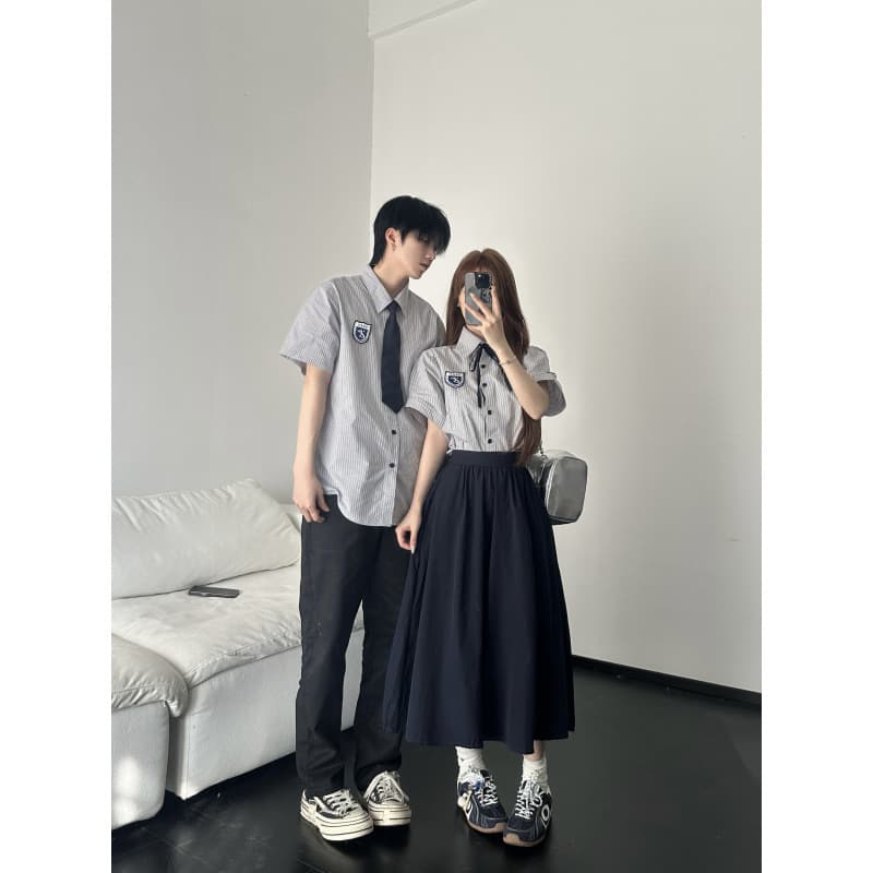 Real photos of primary and secondary school students, school uniforms, JK uniforms, performance clothes, graduation photos, group purchase uniforms, shirt suits, class uniforms