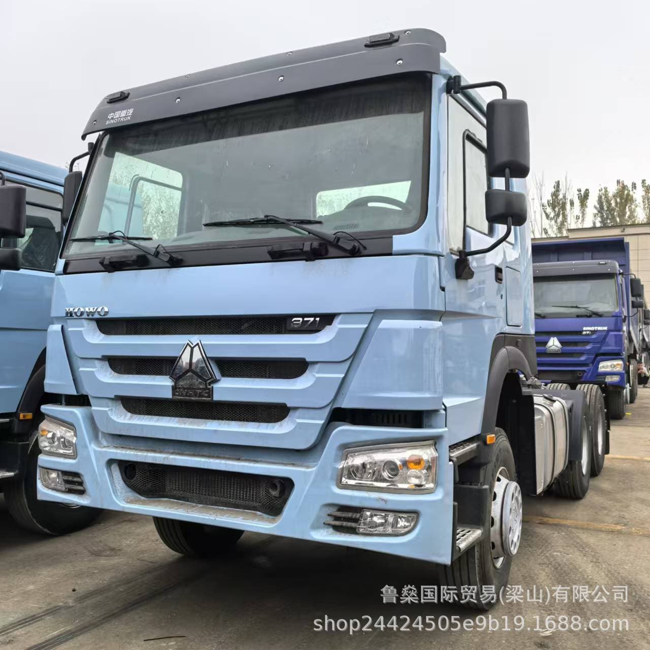 Rear eight-wheel tractor head for sale, dual-drive freight truck head, 371HP container transport truck