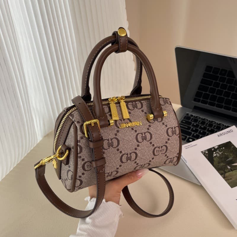 High-Aesthetic Boston Bag for Women 2025 New Style Small Pillow Bag Fashionable Versatile Handheld Elegant Shoulder Crossbody Bag