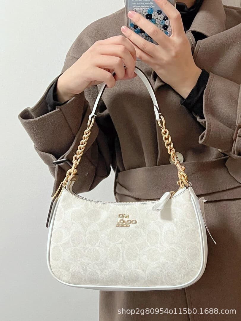 In Stock Koujia Outlet New Teri Fashion Premium Shoulder Underarm Bag for Women Retro Print Chain Mahjong Bag