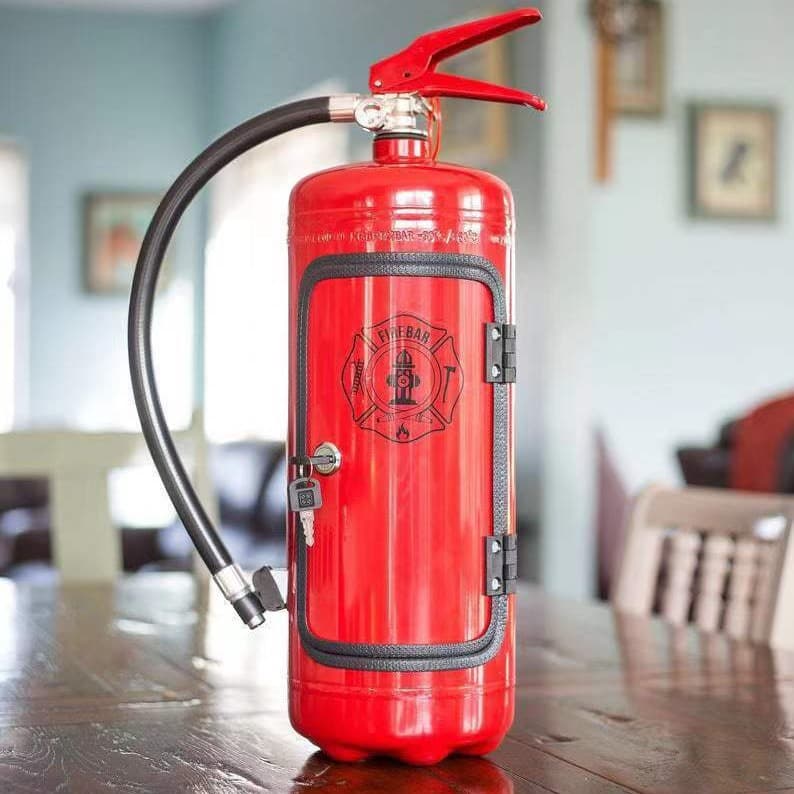 Mini Bar Fire Extinguisher Iron Material Crafts Decorations Alcohol Cabinet Male Firefighters Gifts Modern Art Style