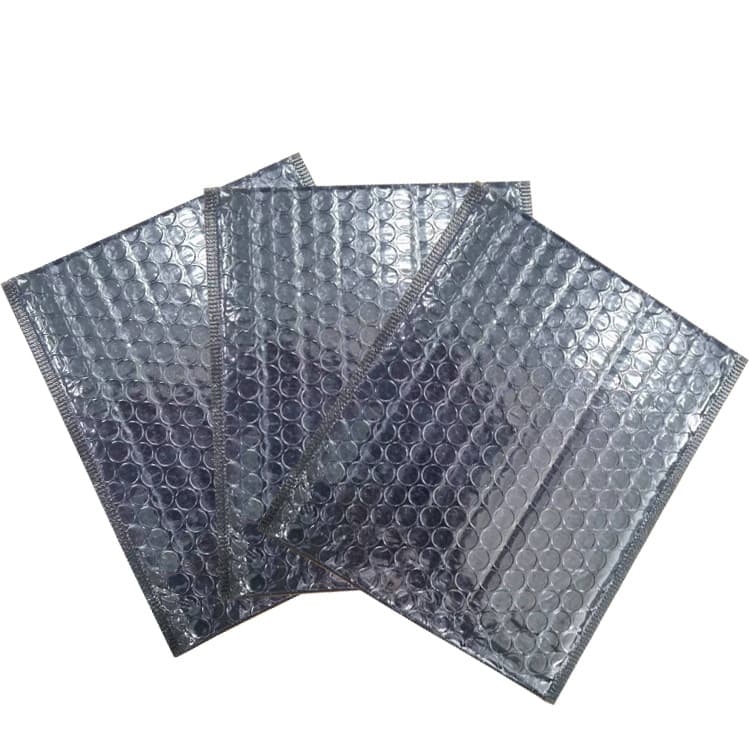 Shielded film bubble bags, anti-static packaging bags for electronic components, bubble cushioning light-blocking red and gray film
