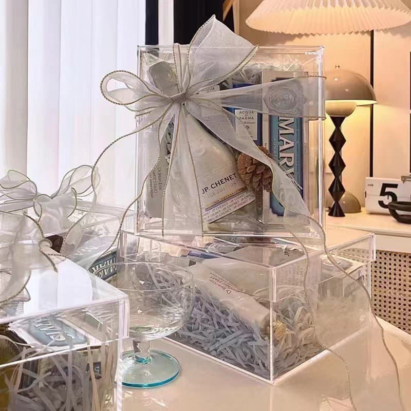 High-end transparent acrylic gift box, heaven and earth cover gift box, creative wedding candy box, wedding groomsmen, bridesmaid return gift box