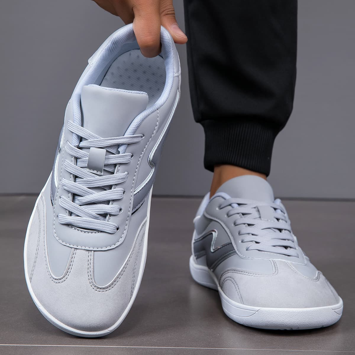 Large Size Men's Casual Sport Shoes Fashionable Wide Head Style Breathable Artificial Leather Upper Comfortable Round Toe