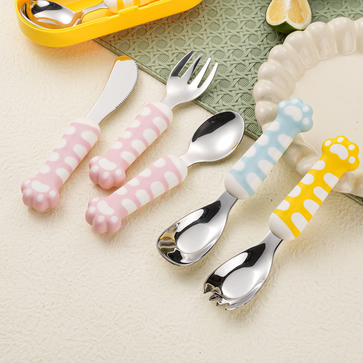 Children's cutlery set with cute cat claw handle 316 stainless steel ingot spoon and fork toddler eating round spoon