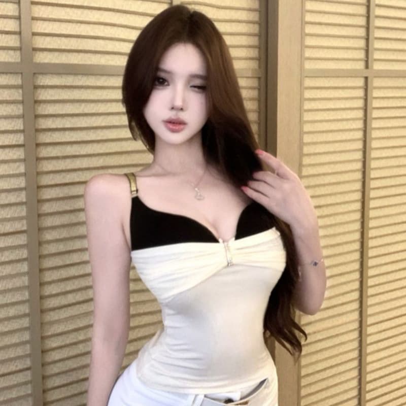 2026 New Summer Sweet-Spicy Style Faux Layered Camisole Tank Top for Women, Slim Fit Flattering Design Versatile Sleeveless Top