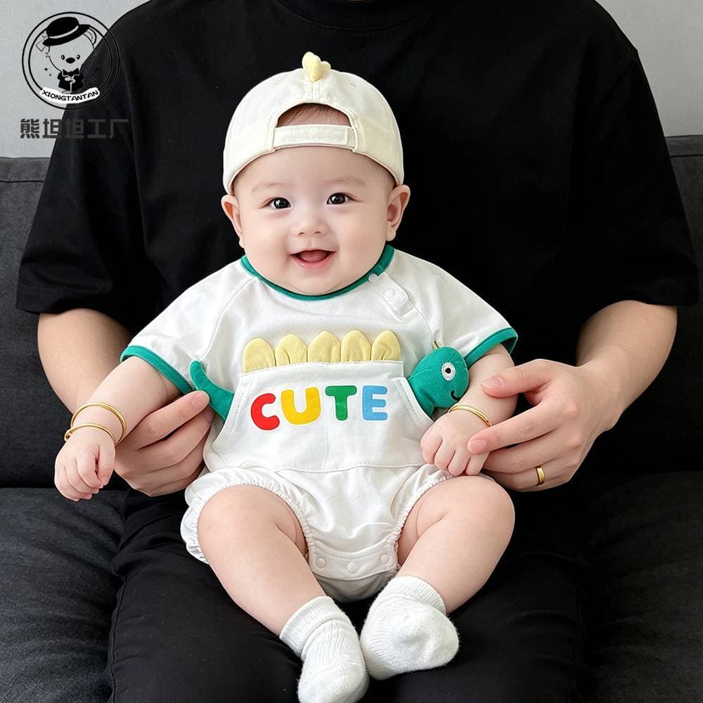 Summer thin clothes for infants and young children, super cute and cute baby clothes, short-sleeved jumpsuits for boys, summer clothes, little one-month-old crawling clothes