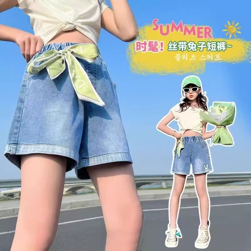 Girls' Summer New Denim Shorts, Fashionable Casual High-Waist Jeans for Older Children