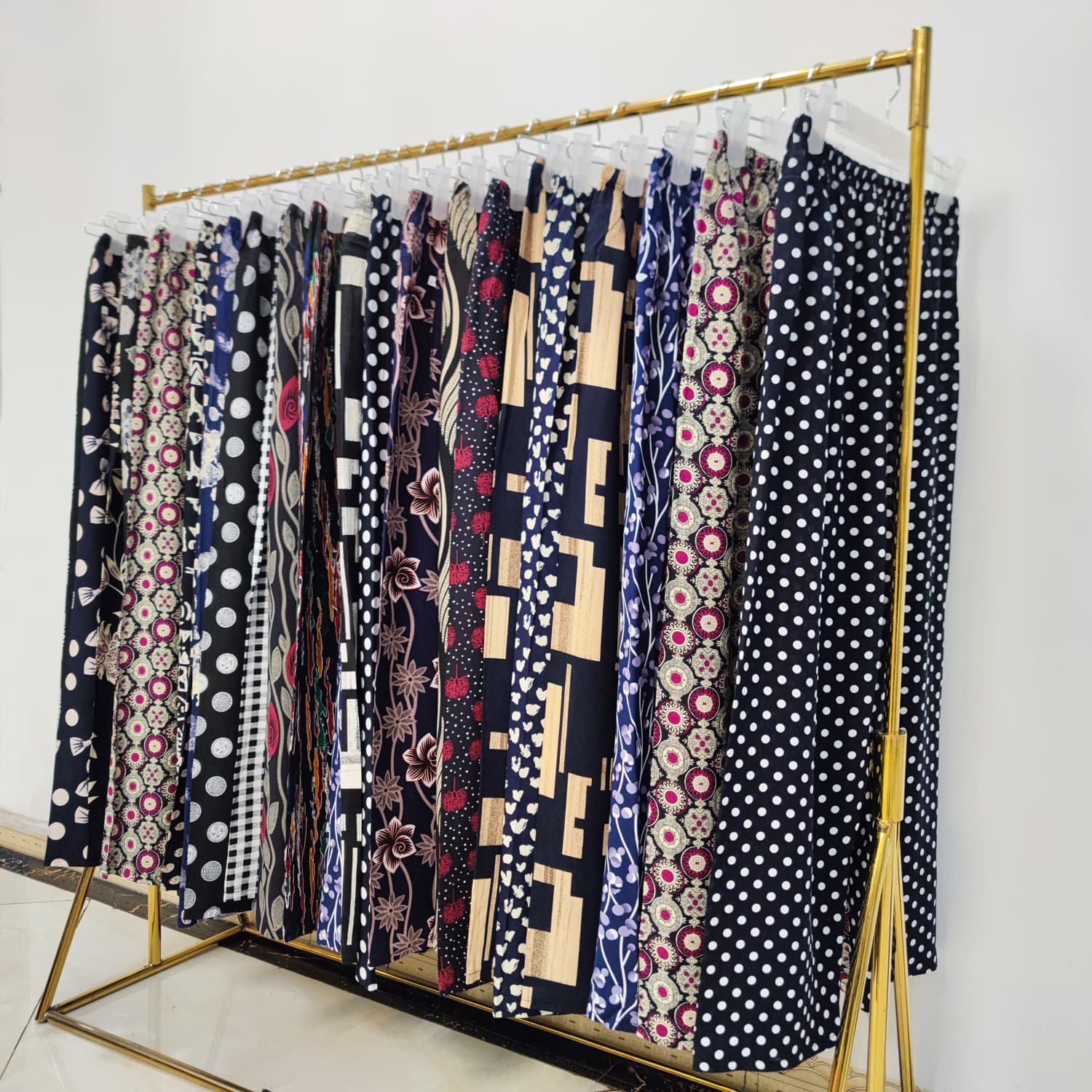 【Random Shipment】Cotton Silk Pants for Middle-aged and Elderly, Cropped Pants, Summer Breathable Mom Pants, Sleep Pants, Casual