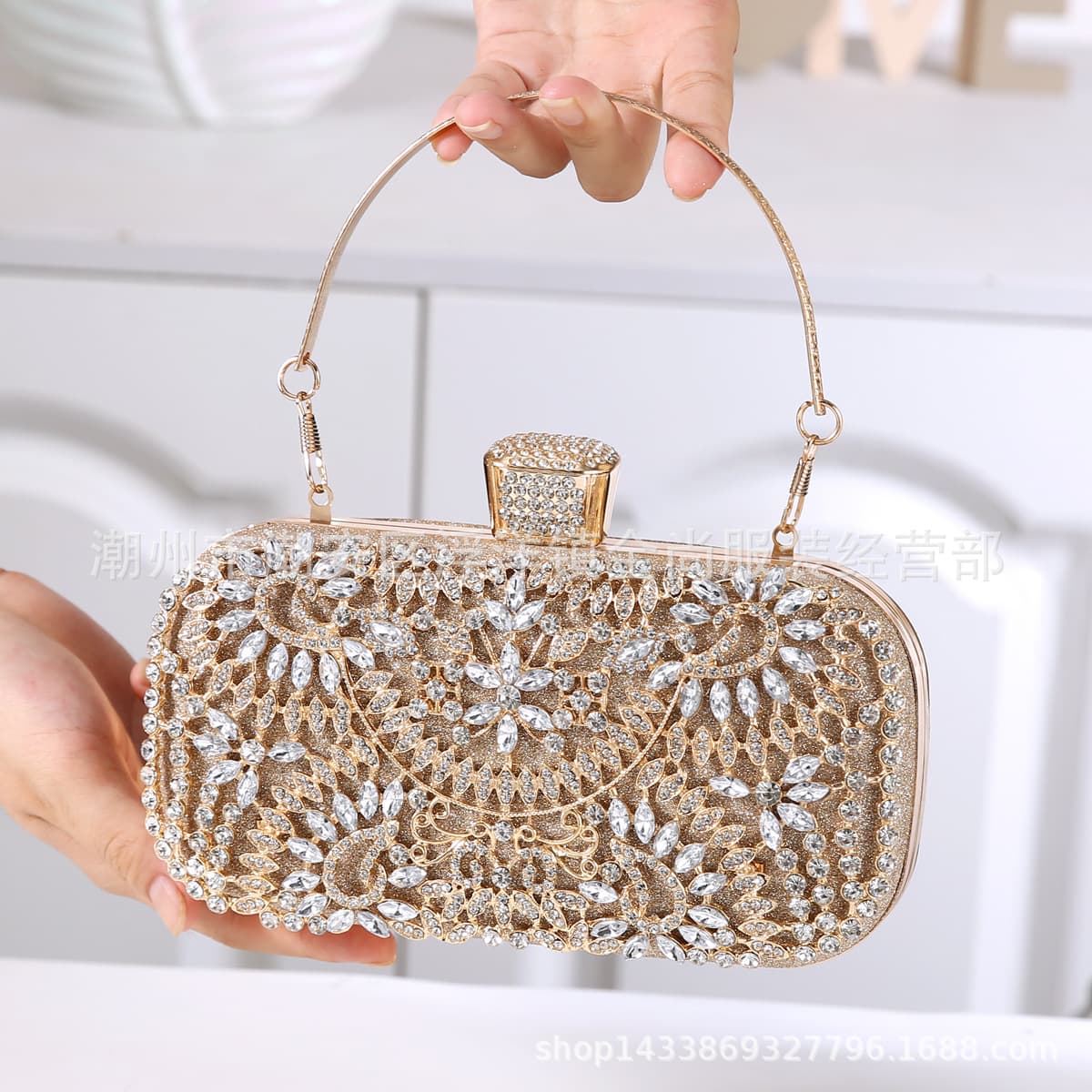 Elegant Evening Bag Made High-quality Pu Leather Suitable For Various Occasions Including Weddings Proms Parties