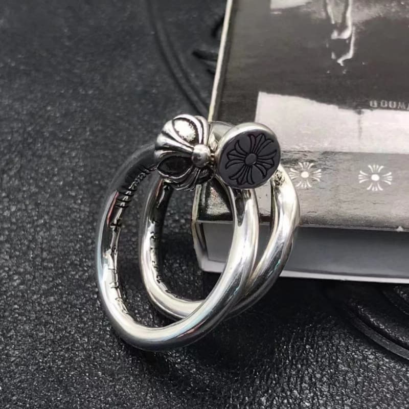 CH trendy punk Chloe ring, high-end version, unisex couple ring with flat/convex studs and cross design.