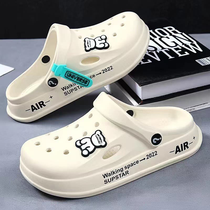 New Cloud-Like Clog Sandals for Couples, Non-Slip Indoor/Outdoor, Thick Sole, Closed-Toe, Men's Summer Slippers, Beach Shoes for Women