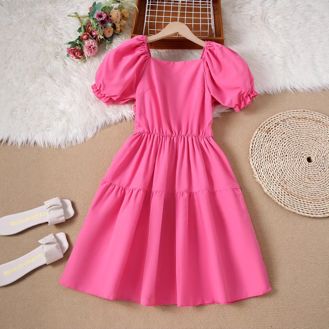 European and American Vacation Style Dress with Puff Sleeves, Fashionable Backless Cutout Bow Design, Sweet Dress