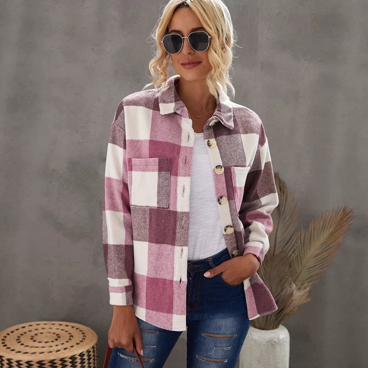 Winter New Thickened Warm Turn-down Collar Long-sleeve Jacket for Women, European and American Casual Plaid Print Jacket, Women's Clothing Wholesale