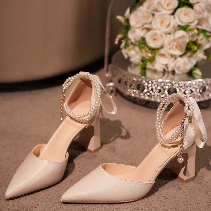 Women's Hollow Heeled Shoes for Coming-of-Age Ceremony 2026 Spring New Design Pearl Bow Niche Temperament Flats