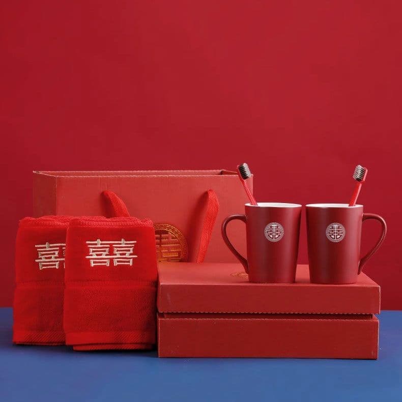 Wedding toiletries set, red couple mouthwash cups, dowry items, gifts for best friends