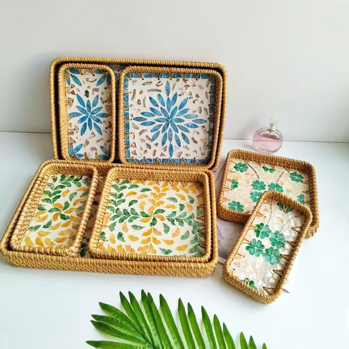 Vietnamese Handwoven Rattan Shell Tray Square Colorful Shell Living Room Coffee Table Tea Tray Woven Storage Basket Fruit Snack Holder