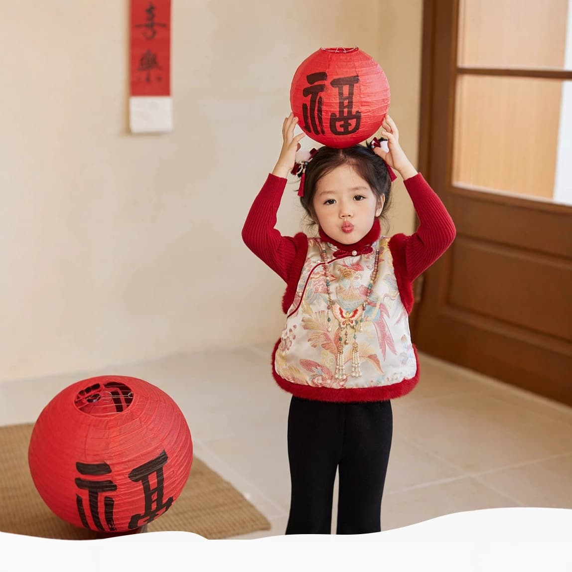 [Koi Chengxiang] Pink House Baby New Year Vest Women's 2025 Chinese Style Baby New Year Clothing Direct Sales