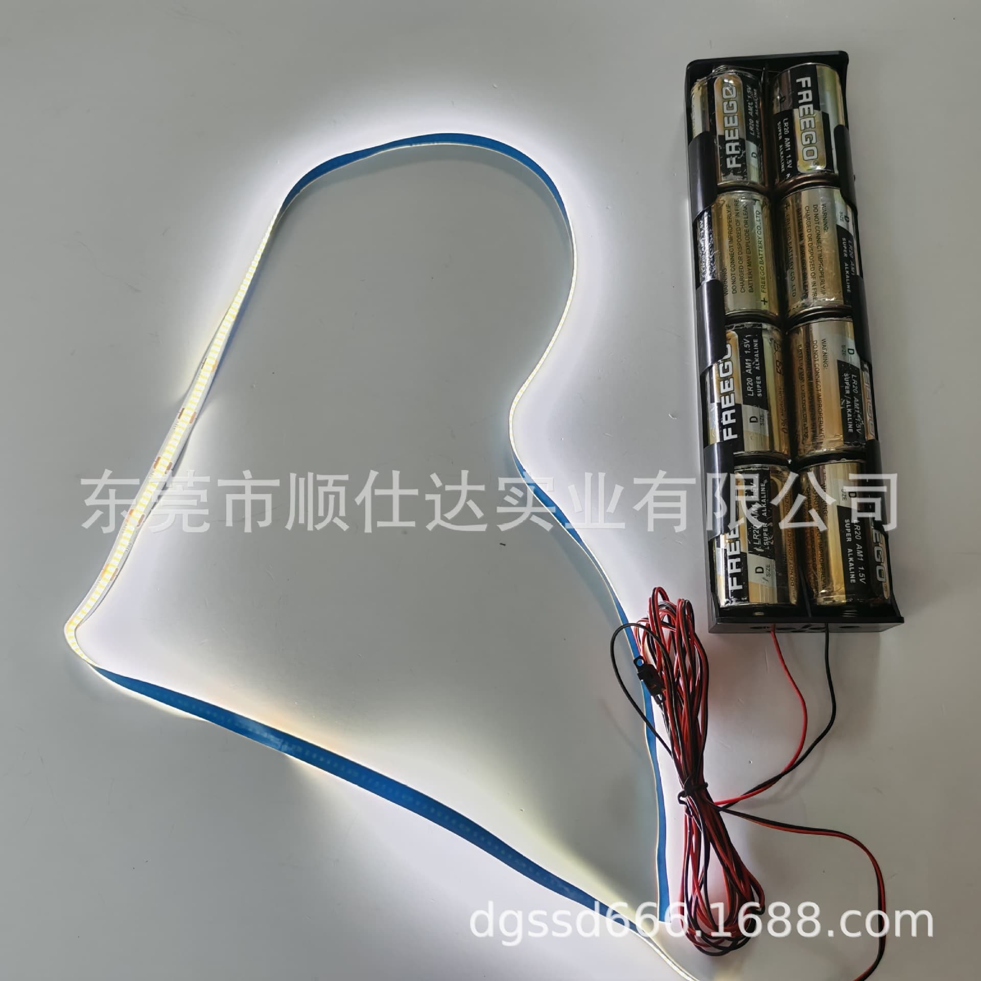 Supermarket display cabinets with COB LED light strips, illuminated display rack light strips, COB high-brightness energy-saving light bars.