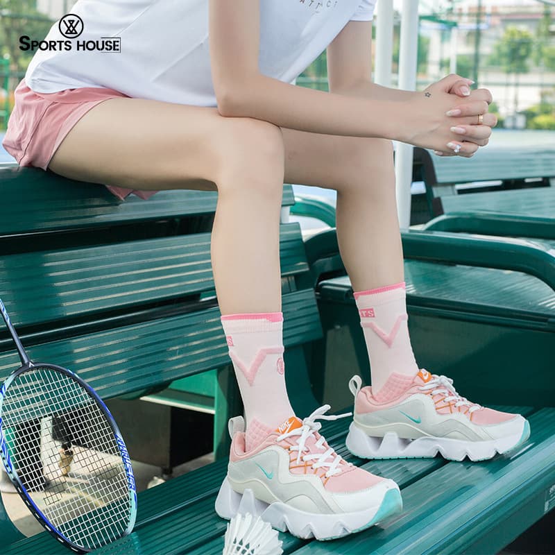 Sport's House Women's Summer Mid-Calf Badminton Socks with Terry Bottom Breathable Sports Socks