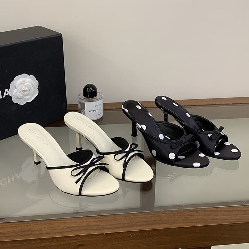 2026 summer fashion open-toe women's shoes Yujie style round-toe satin sandals sweet temperament bow high heels