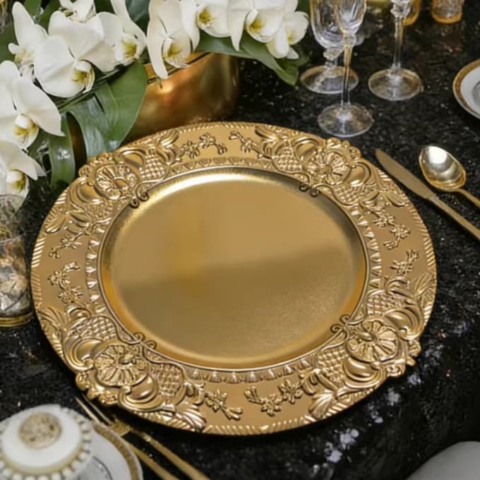 Hot-selling European retro desktop decoration pad Christmas party Western restaurant round pad charger plates