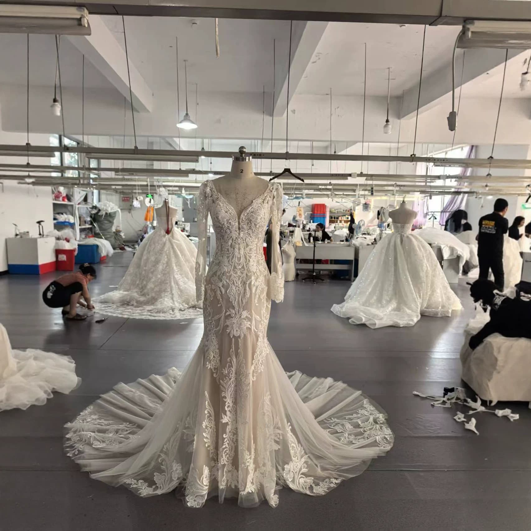 Cross-border Custom Deep V-Neck Lace Wedding Dress with Hand-Sequined Long Sleeves Mermaid Train Bridal Gown for Export Wedding Dress Factory