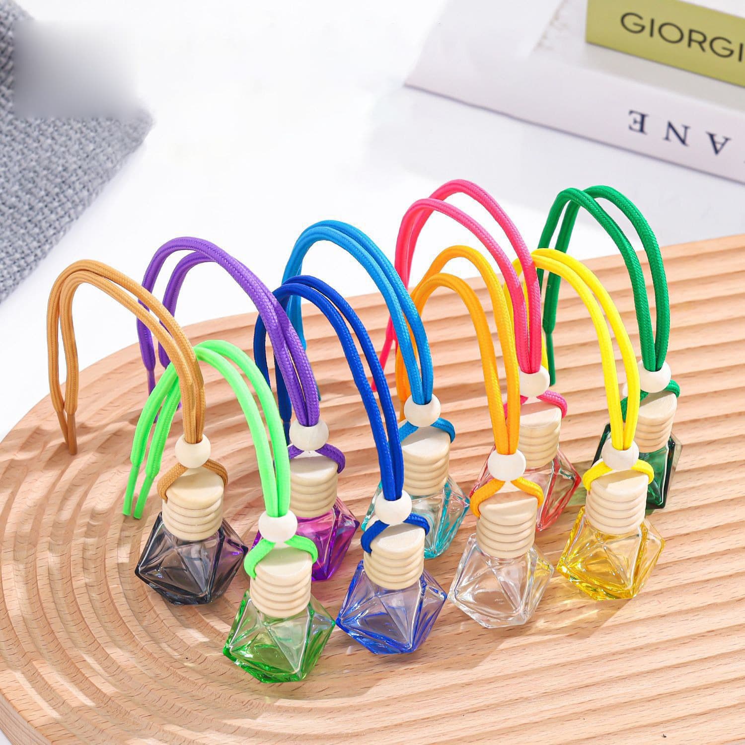 Colorful Diamond Car Glass Aroma Bottle Pendant Mini Perfume Oil Refill Diffuser Air Vent Fragrance Bottle