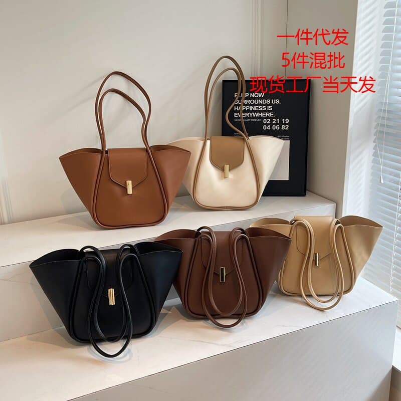2026 Fashion Spring New Design Wear-Resistant Fabric Shoulder Bag New Women's Bag Trendy Versatile Simple Handbag