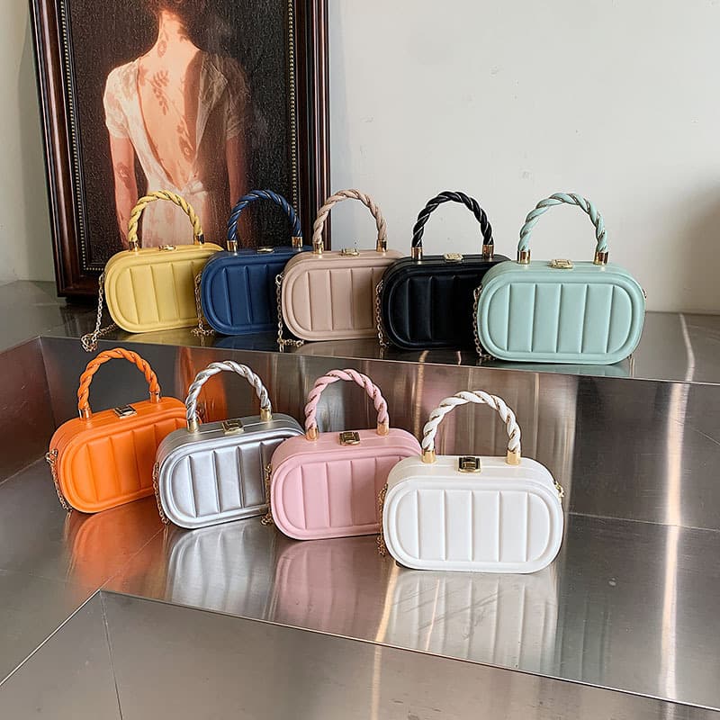 Women's Bag 2024 New Fashion Simple Handbag Shoulder Bag Acrylic Chain Crossbody Bag Texture Shaped Box Bag