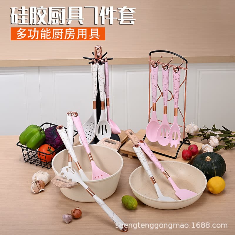Wholesale Gold-Plated Wood Grain Handle Silicone Kitchen Utensils 7-Piece Set Non-Stick Pan Cooking Spoon with Storage Rack Set