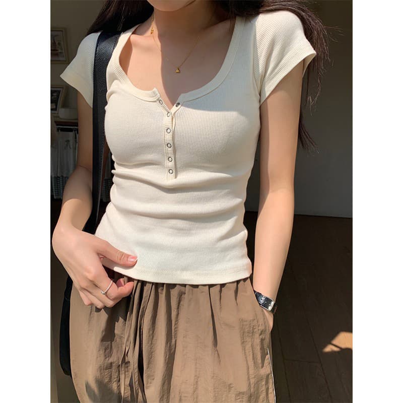 Skinny Fit V-Neck Short Sleeve T-Shirt for Women Summer 2025 New Style with Shoulder-Emphasizing Design, Unique Cropped Top